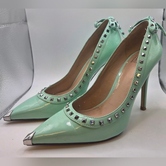 ⭐️Truth Or Dare By Madonna Mint Green Studded Women's Shoes Size 6 - Picture 2 of 5